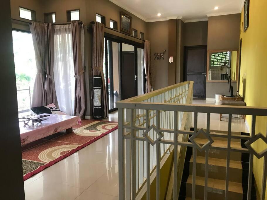 Villa Naumi バンドゥン エクステリア 写真