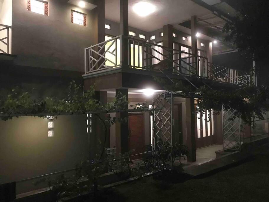 Villa Naumi バンドゥン エクステリア 写真